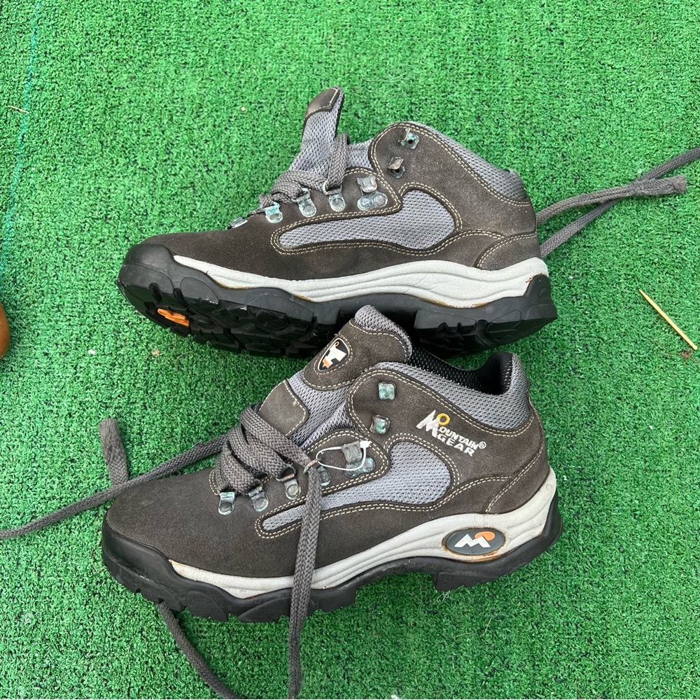Mountain gear hiking shoes